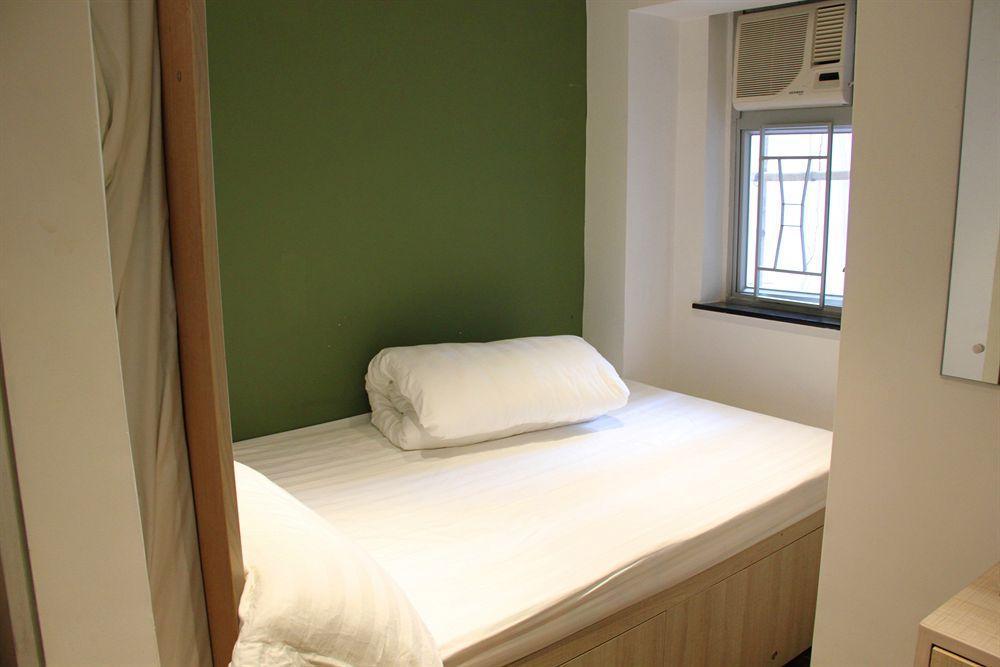 Move Wisma tamu Hong Kong